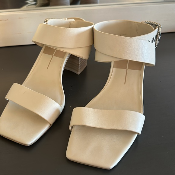 Dolce Vita Ankle Strap Sandals in Cream stacked 3” heel EUC - Picture 2 of 6